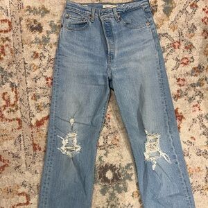 Levi Ribcage Straight Size 28